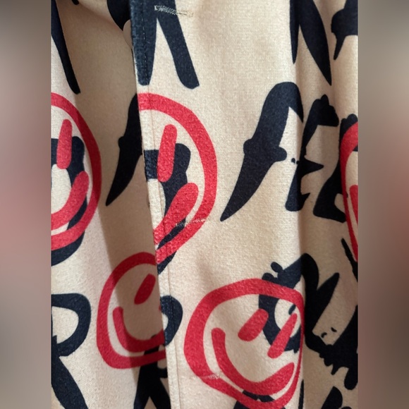 Unbranded Women’s Coat . Fun Contemporary design. Size M. Excellent condition! - Picture 9 of 9